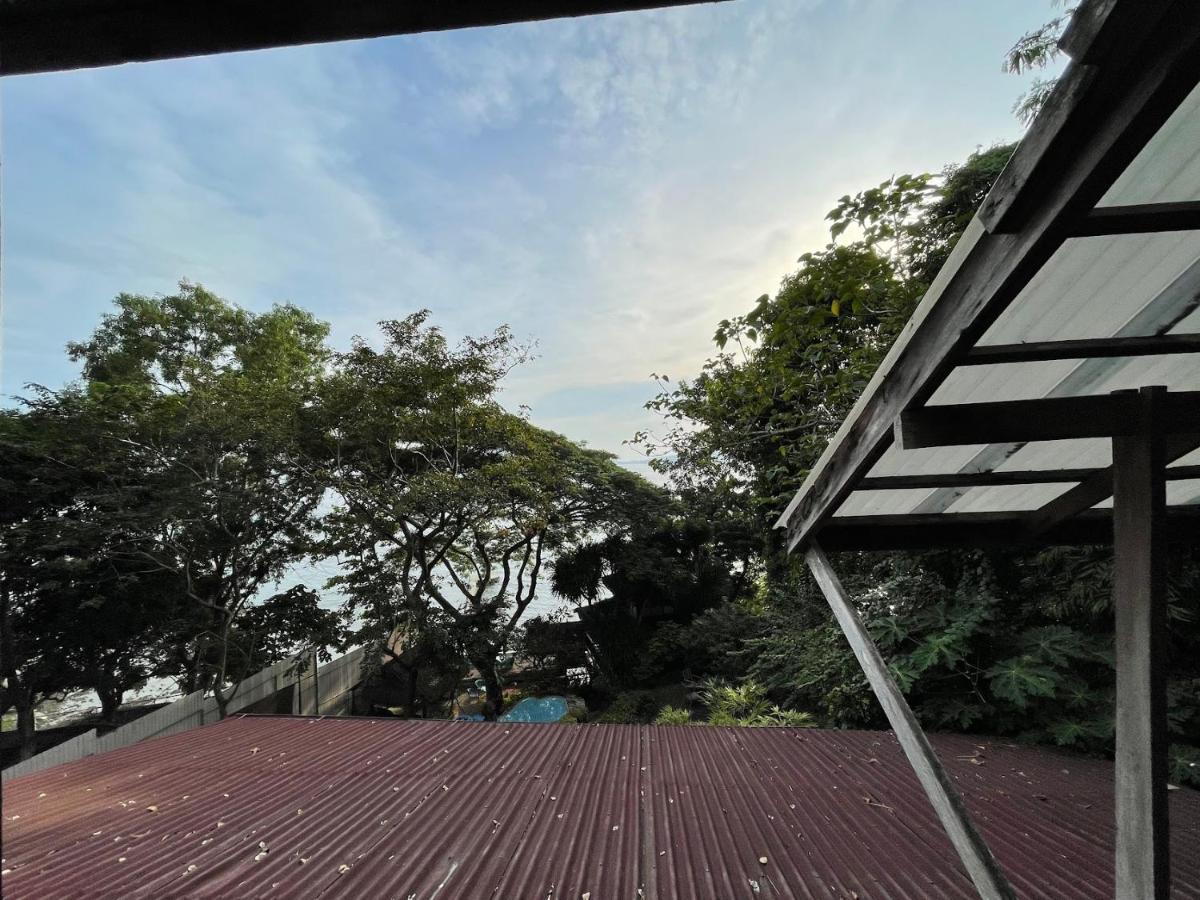 Bed and Breakfast Casita Ysabel Batangas Exterior foto